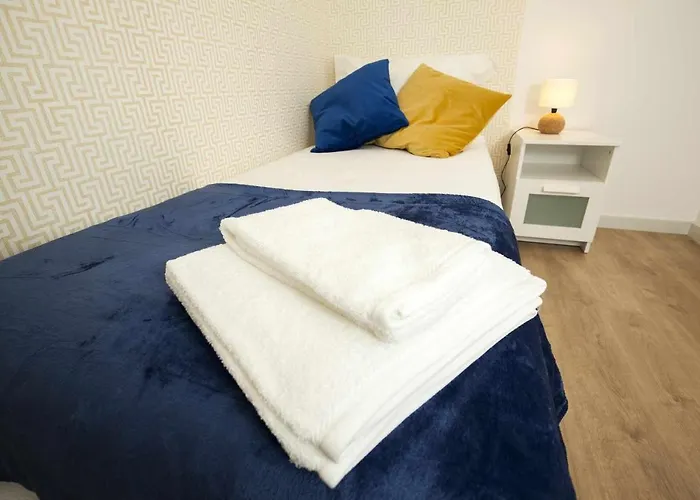 홈스테이 Golden & Blue House, O Seu Novo Espaco No *