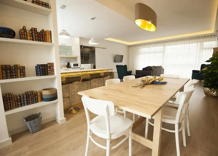 Golden & Blue House, O Seu Novo Espaco No 홈스테이