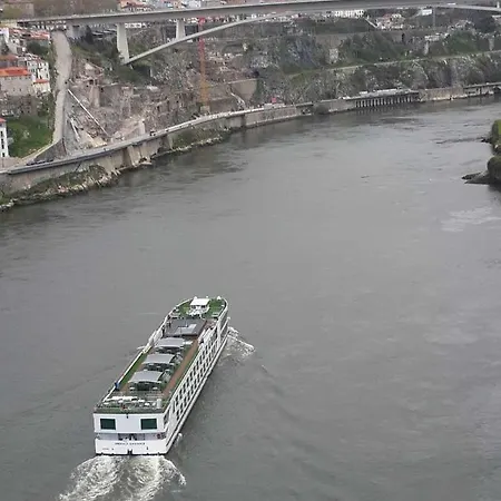 Golden & Blue House, O Seu Novo Espaco No Pansiyon *