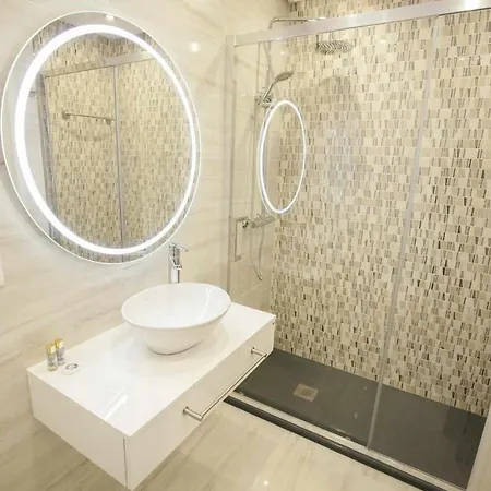 Golden & Blue House, O Seu Novo Espaco No Rum i privatbostad *