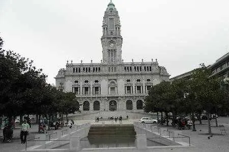 Golden & Blue House, O Seu Novo Espaco No Porto